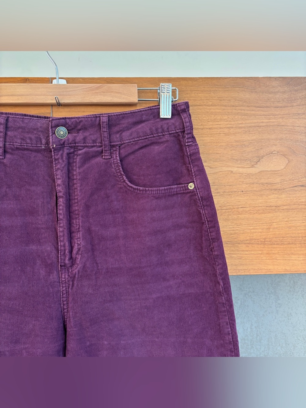 Pilcro Corduroy wide leg pants, Size 30 - Picture 4 of 9